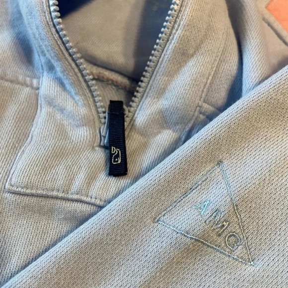 Vineyard Vines pullover size small - Picture 5 of 5